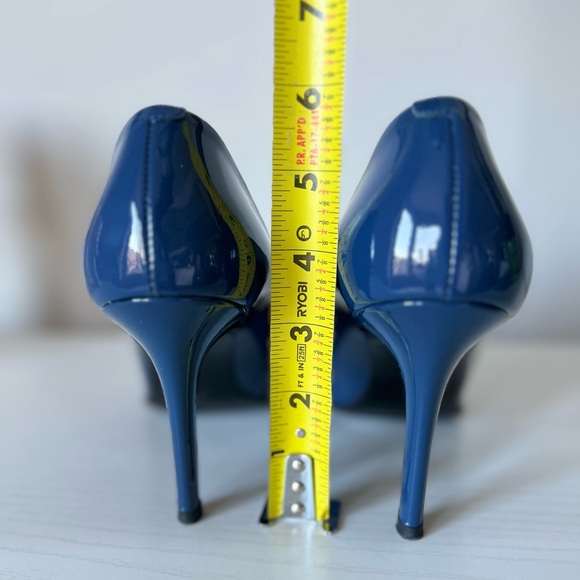 Fabiani Patent Leather Navy Pumps EU 37 US 6.5, 3,5in Like New - Picture 5 of 6